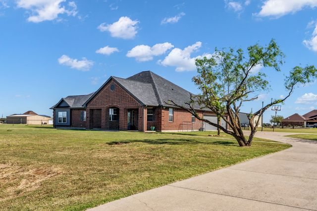 2320 Harvest Moon Lane, Sanger, TX 76266