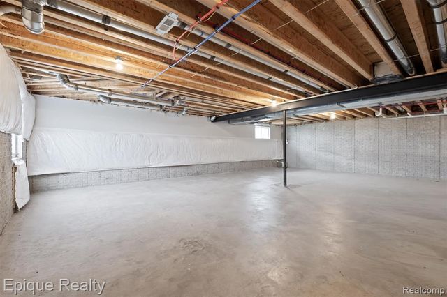 171 E Market Street, Oxford, MI 48371