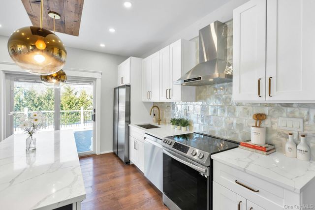 235 Cemetery Road, East Marion, NY 11939