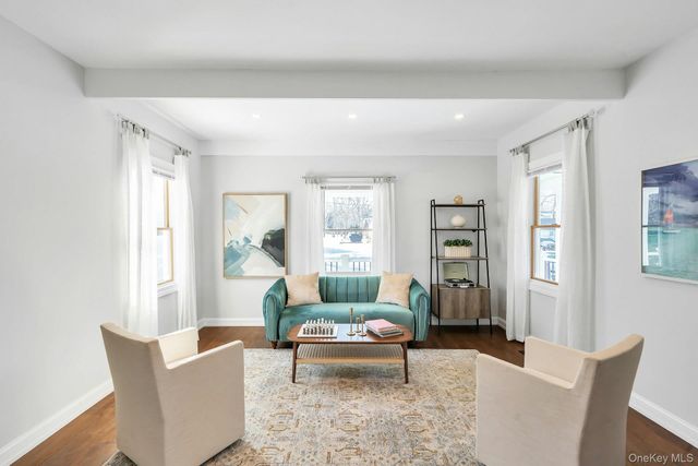 235 Cemetery Road, East Marion, NY 11939