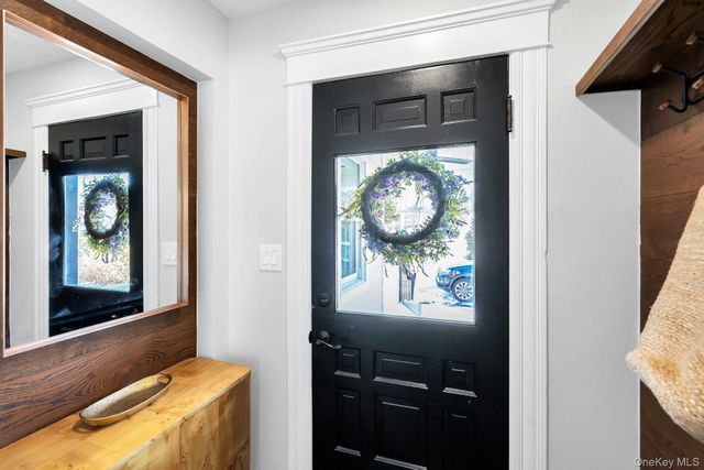 235 Cemetery Road, East Marion, NY 11939