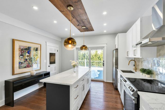 235 Cemetery Road, East Marion, NY 11939