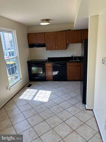 3021 SOUTH GRV, Upper Marlboro, MD 20774