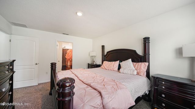 4004 CHIHUAHUA Court, Jacksonville, FL 32218