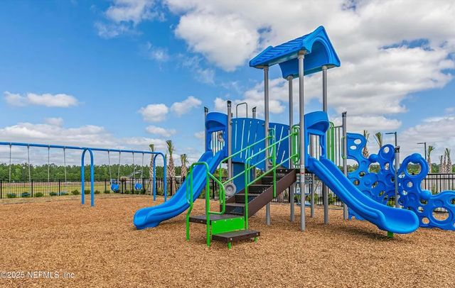 4004 CHIHUAHUA Court, Jacksonville, FL 32218