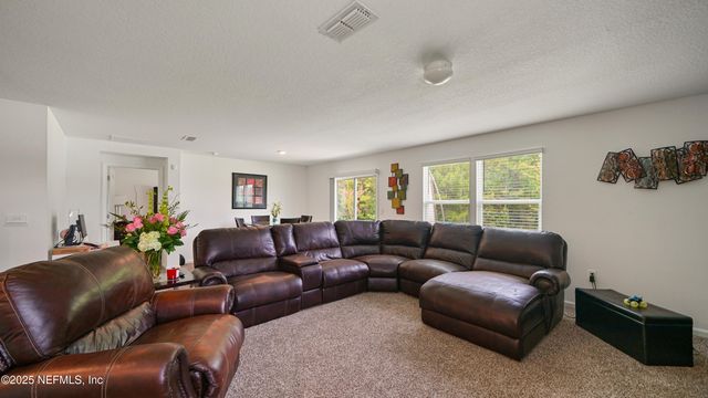 4004 CHIHUAHUA Court, Jacksonville, FL 32218