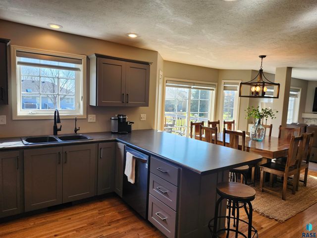 6404 S Audie Dr Drive, Sioux Falls, SD 57108