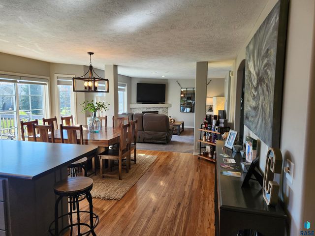 6404 S Audie Dr Drive, Sioux Falls, SD 57108