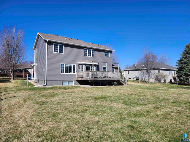 6404 S Audie Dr Drive, Sioux Falls, SD 57108