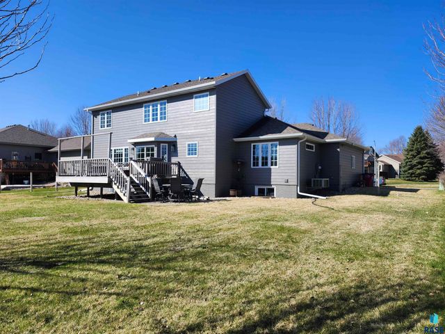 6404 S Audie Dr Drive, Sioux Falls, SD 57108