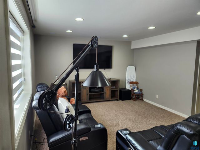 6404 S Audie Dr Drive, Sioux Falls, SD 57108
