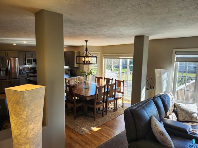 6404 S Audie Dr Drive, Sioux Falls, SD 57108
