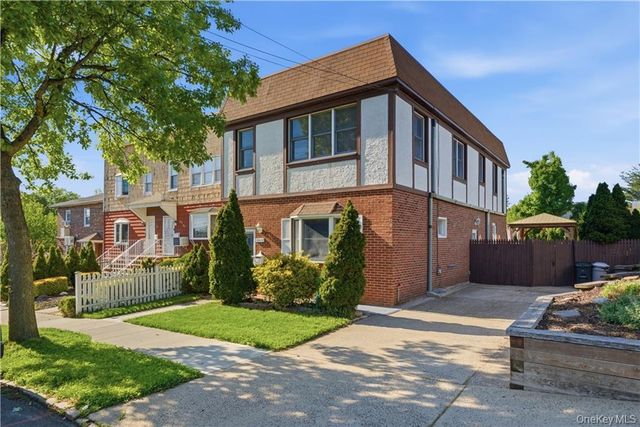 125-11 7th Avenue, College Point, NY 11356