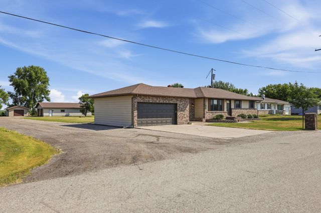 6378 10th Street SW, Glyndon, MN 56547