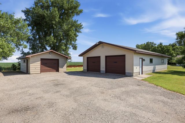 6378 10th Street SW, Glyndon, MN 56547