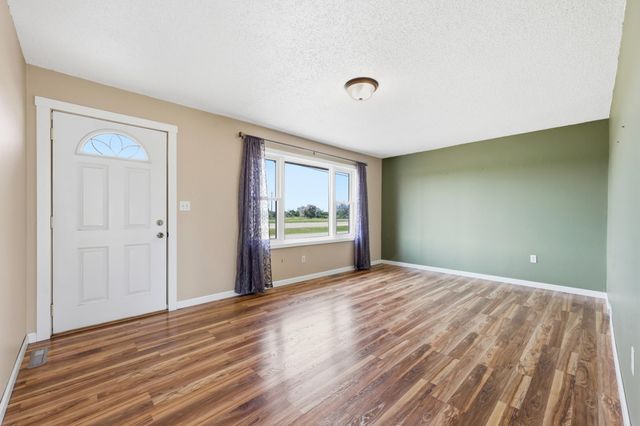 6378 10th Street SW, Glyndon, MN 56547