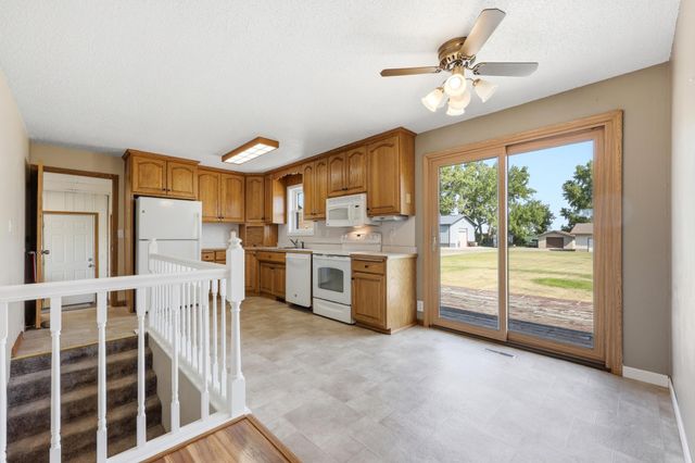 6378 10th Street SW, Glyndon, MN 56547