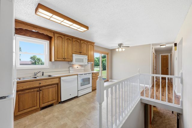 6378 10th Street SW, Glyndon, MN 56547