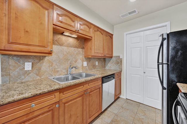 5728 Cedar Creek Drive 5728, Benbrook, TX 76109