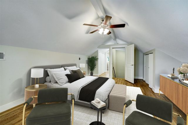 713 Sue Barnett Drive, Houston, TX 77018