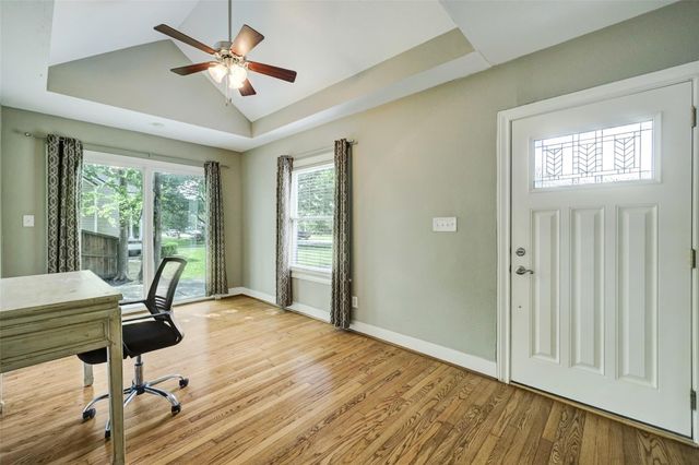 713 Sue Barnett Drive, Houston, TX 77018