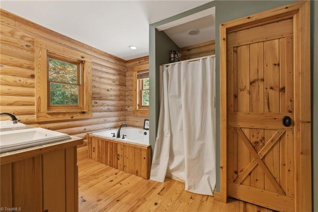 758 Nc Highway 62 E, Pleasant Garden, NC 27313