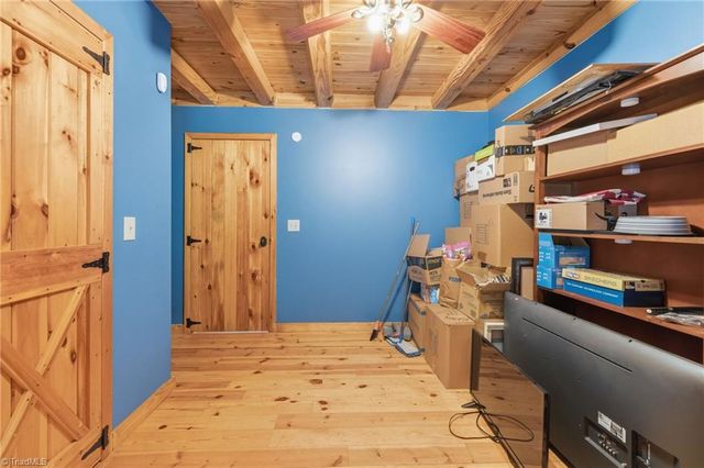 758 Nc Highway 62 E, Pleasant Garden, NC 27313