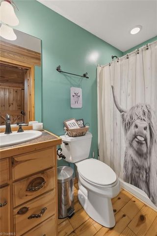 758 Nc Highway 62 E, Pleasant Garden, NC 27313