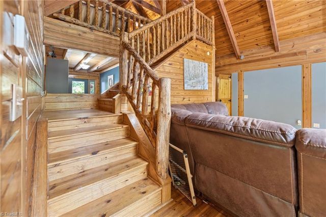 758 Nc Highway 62 E, Pleasant Garden, NC 27313