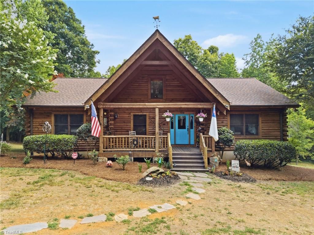 758 Nc Highway 62 E, Pleasant Garden, NC 27313