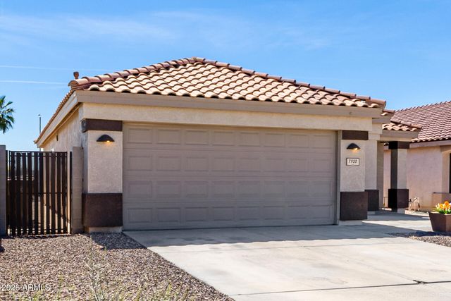 7933 W MISSION Lane, Peoria, AZ 85345