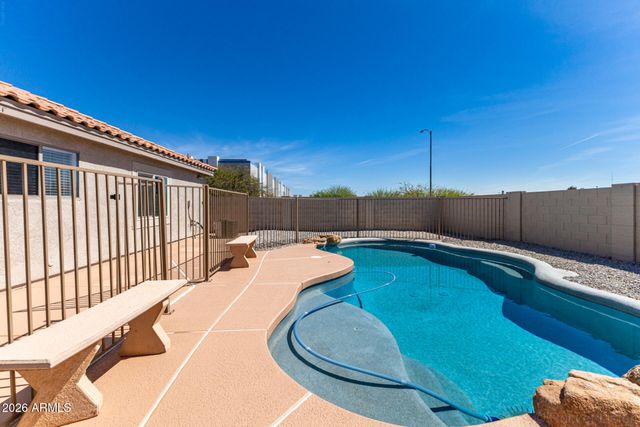 7933 W MISSION Lane, Peoria, AZ 85345