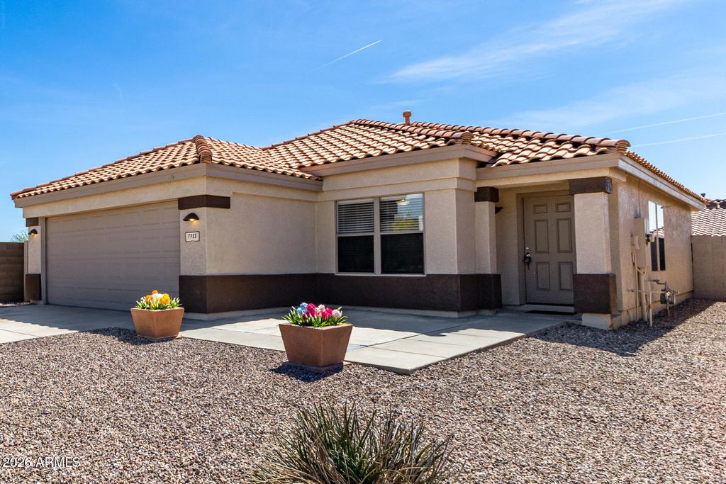Image 25 of property listing at 7933 W MISSION Lane, Peoria, AZ 85345