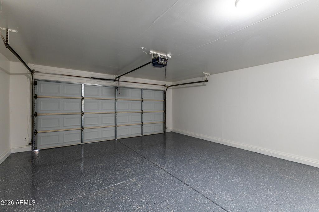 Image 28 of property listing at 7933 W MISSION Lane, Peoria, AZ 85345
