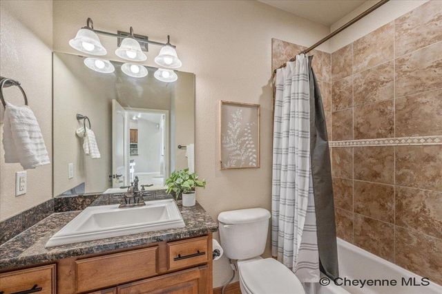 7524 LEGACY PARKWAY, Cheyenne, WY 82009