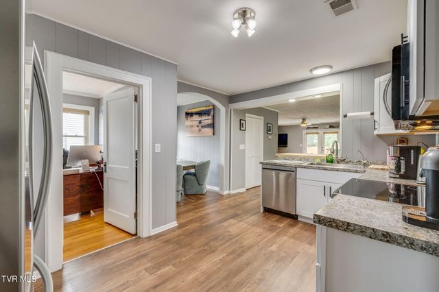 1623 Woodside Drive, Kingsport, TN 37664