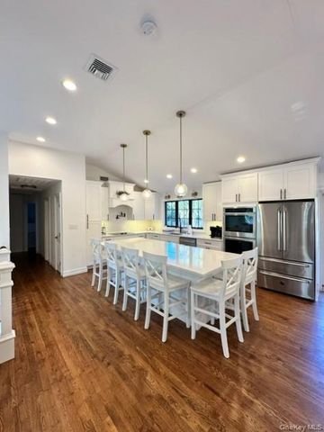 44 Eisenhower Drive, East Quogue, NY 11942