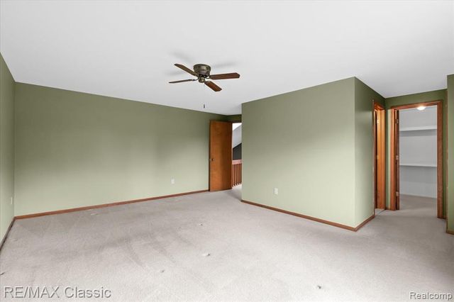 4432 Ravinewood Drive, Commerce Twp, MI 48382