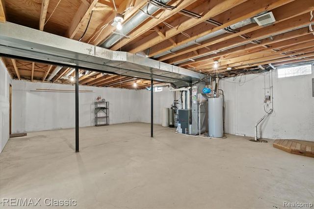 4432 Ravinewood Drive, Commerce Twp, MI 48382