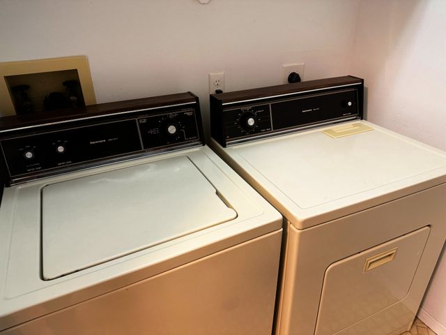 1350 Brook Street K, St. Charles, IL 60174