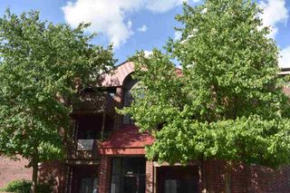 1350 Brook Street K, St. Charles, IL 60174