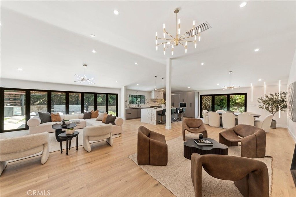 22850 Margarita, Woodland Hills, CA 91364 — photo 5