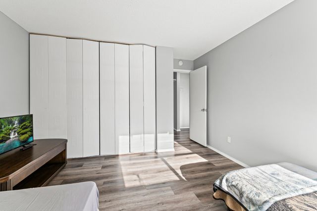 12964 Nicollet Avenue 301, Burnsville, MN 55337