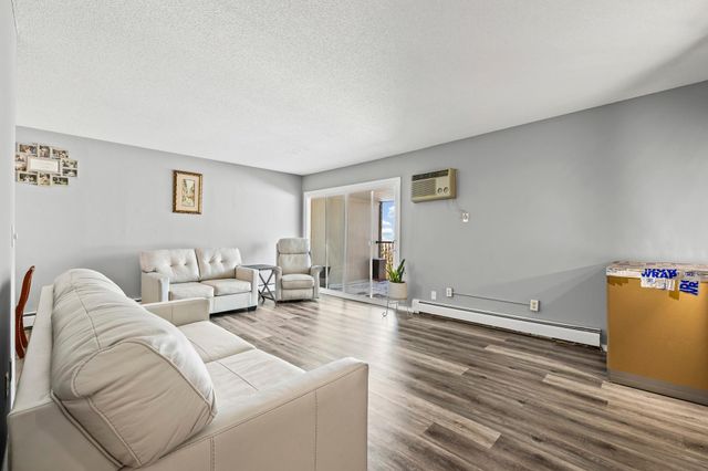 12964 Nicollet Avenue 301, Burnsville, MN 55337