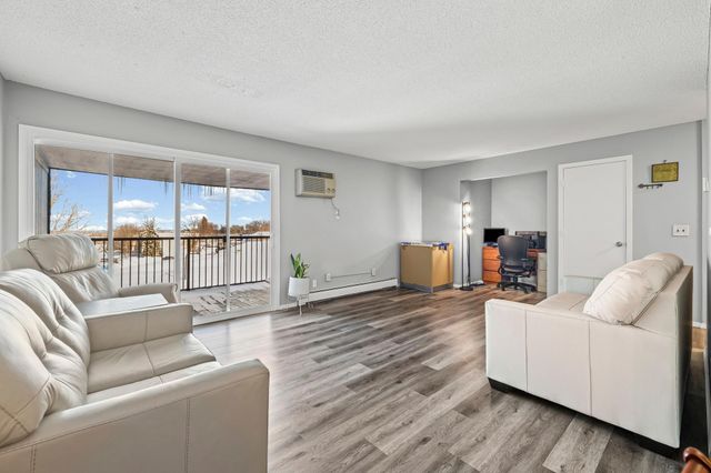 12964 Nicollet Avenue 301, Burnsville, MN 55337