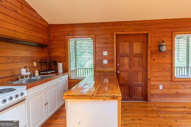 1656 T O Jones Road, Reidsville, GA 30453