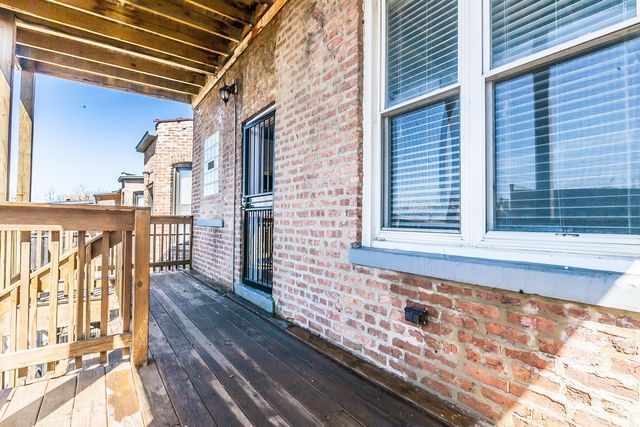 4552 S Indiana Avenue, Chicago, IL 60653