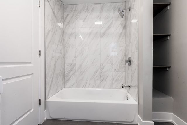 4552 S Indiana Avenue, Chicago, IL 60653