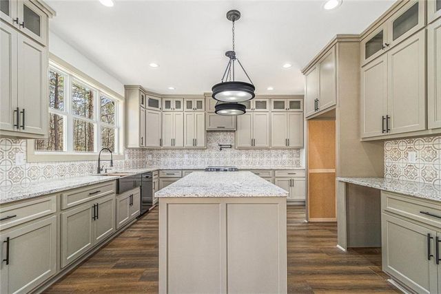 400 Stone Lea Trace, Oxford, GA 30054