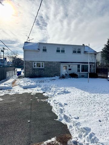 107 Zoar Place, Middlesex, NJ 08846